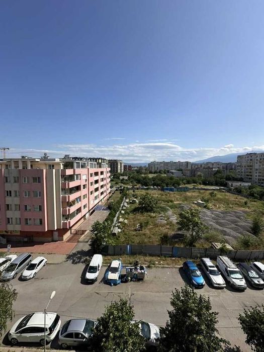Двустаен апартамент в кв Левски Г