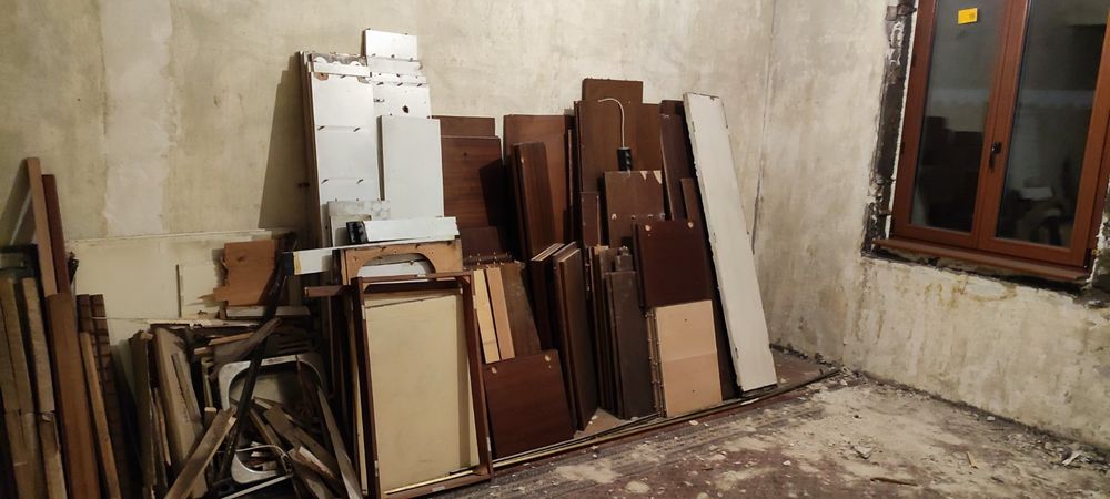 Извозване стари мебели, почистване на апартаменти ,Хамали и транспорт.