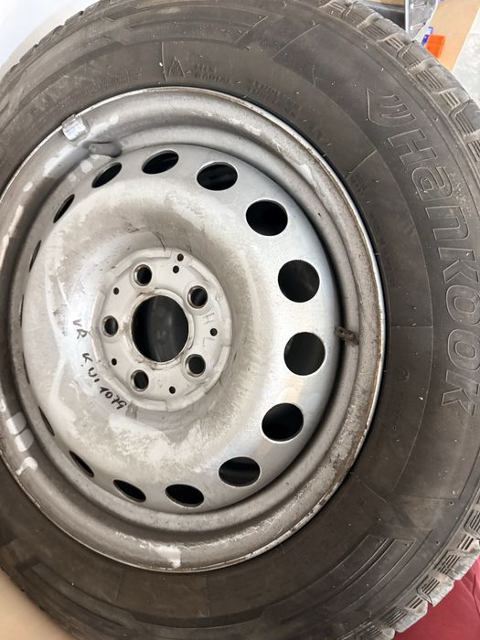 Продавам джанти и зимни гуми за бус HANKOOK i cept 205 65 16 c