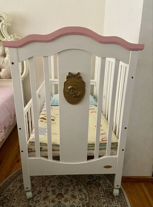 Детский косплект шкаф и кровать