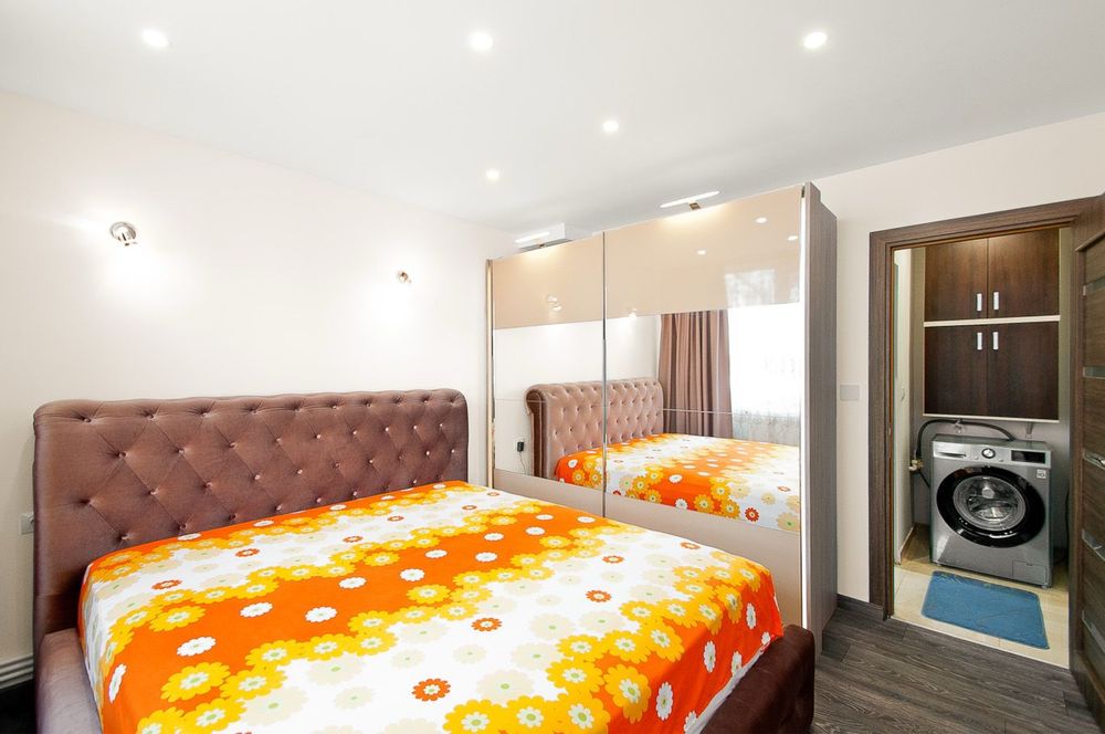 Vand apartament 3 camere