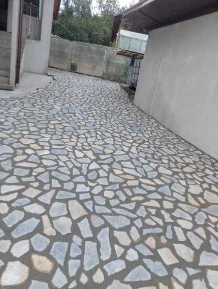 Piatră de munte pentru grădini și zone de parcare