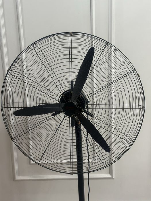 Үлкен вентилятор сатылады. Бағасы — 7000 теңге. Жағдайы жақсы, ақаусыз