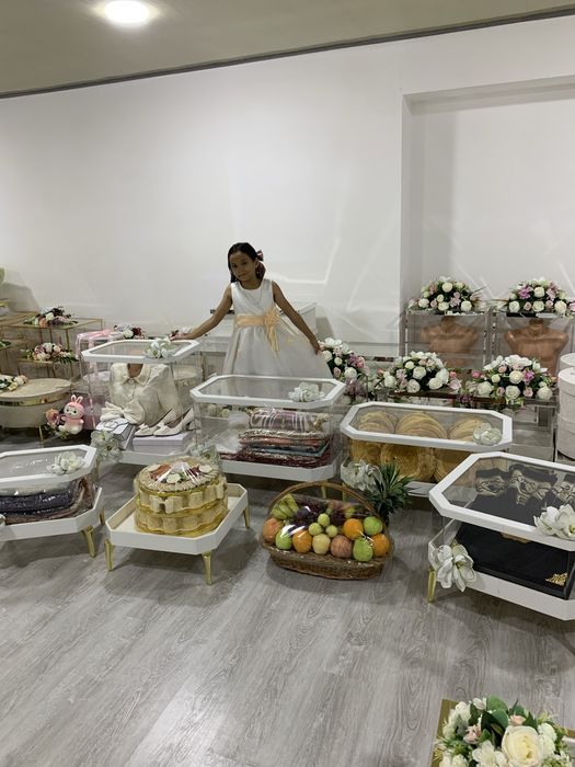 Fotihaga sarpo idish va Moshina