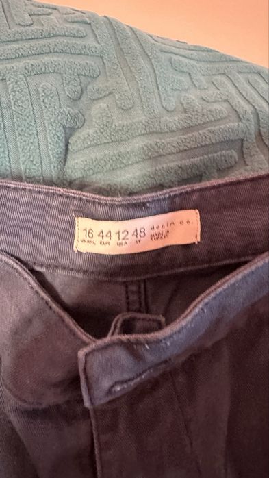 Дънки и карго панталони