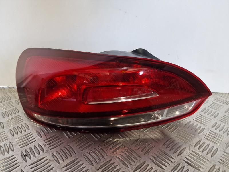 Stop cu soclu bec aripa stanga Volkswagen Scirocco 3