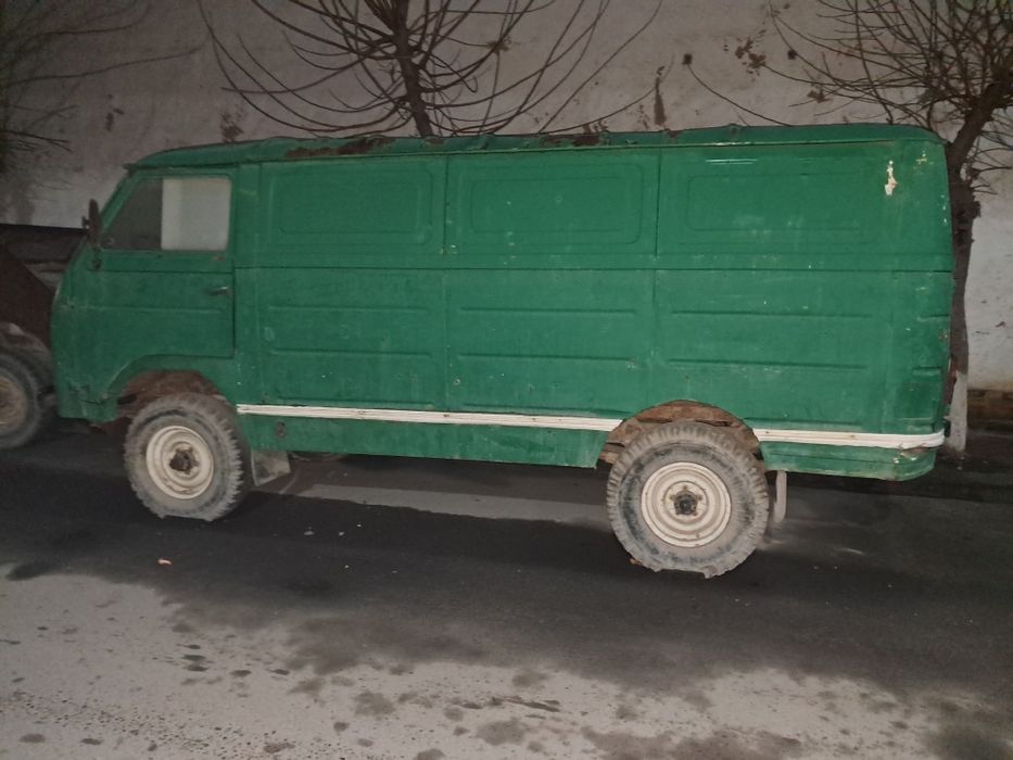 Еразик сотилади фургон