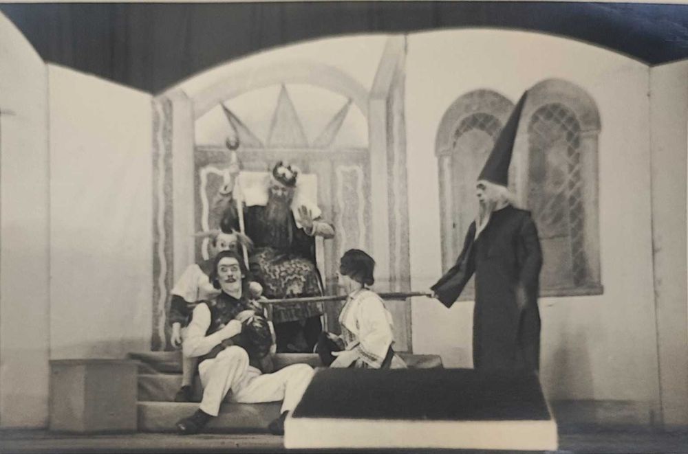 Album teatru „Motanul încălțat” 1939 – raritate interbelică