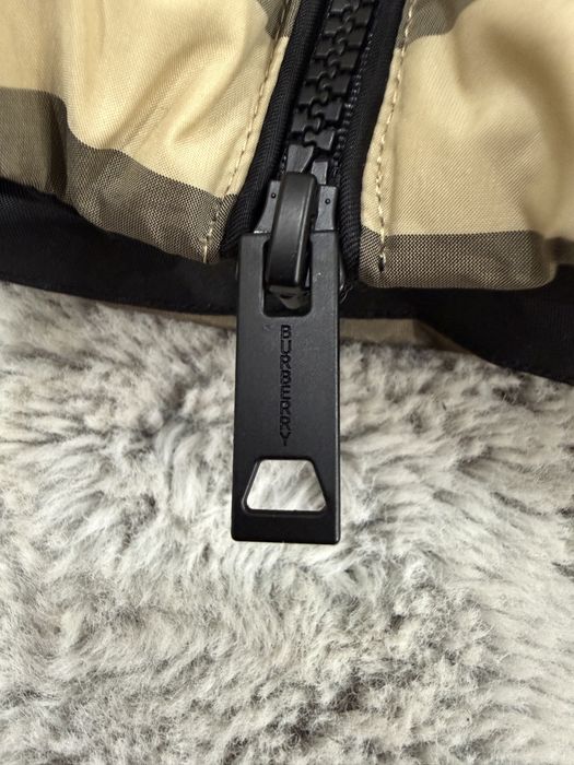 Geaca Burberry S check cropped puffer  noua new