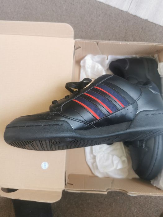 Adidasi Adidas copiii marimea 38