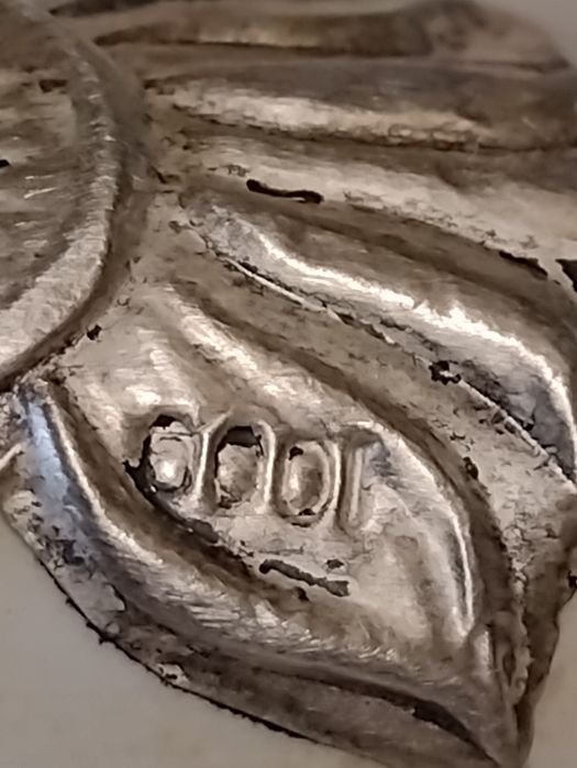 Керамични , гипсови съдове със сребърни орнаменти