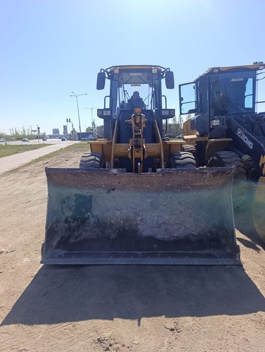 Продам спецтехниеу