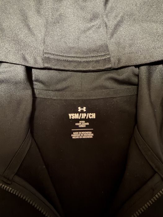 Under Armour детски спортен екип YSM / 128–134 см – като нов