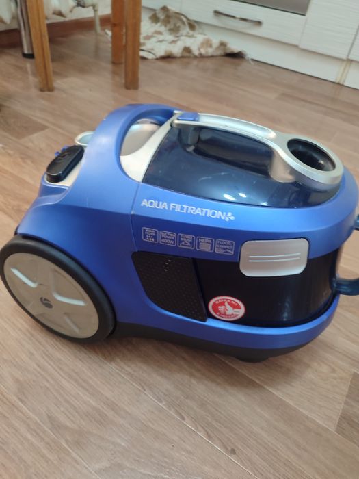 Пылесос с водным фильтром