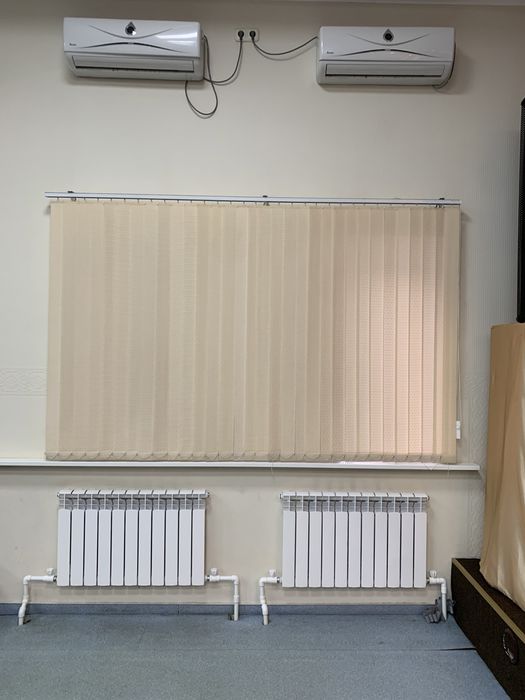 Вертикальные жалюзи.