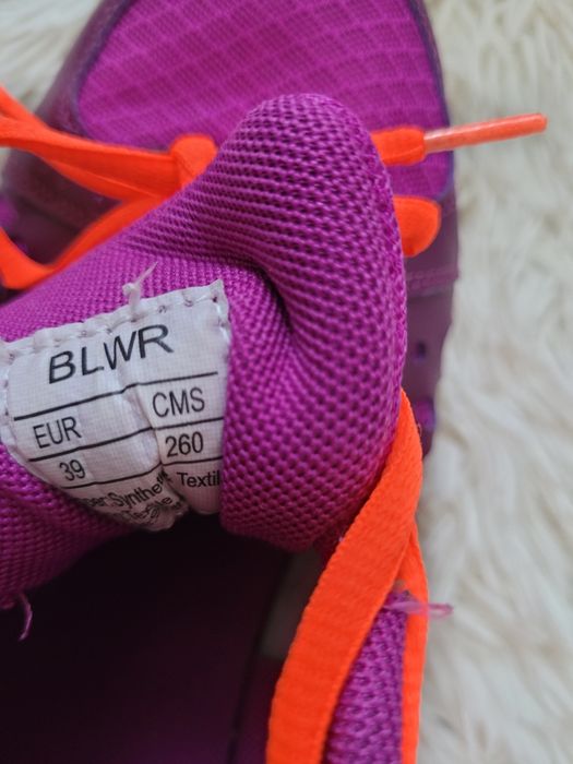 Дамски маратонки Nike и BLVR