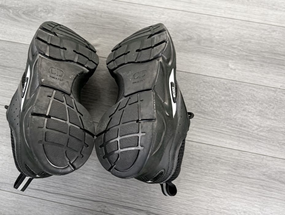 Adidsi dior b22.