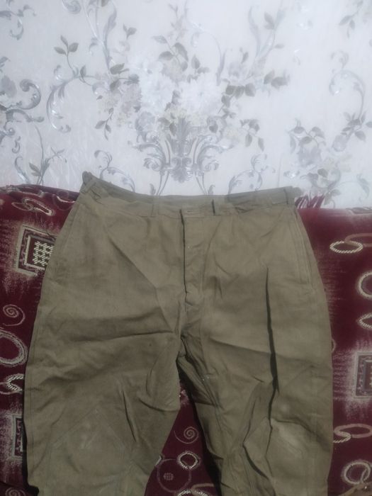 Солдатски форма шапкасы бар