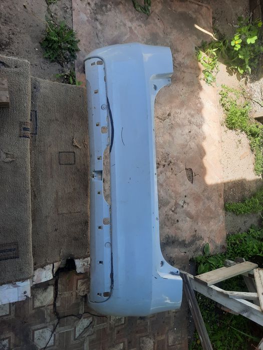 Продам бампера оригинал .