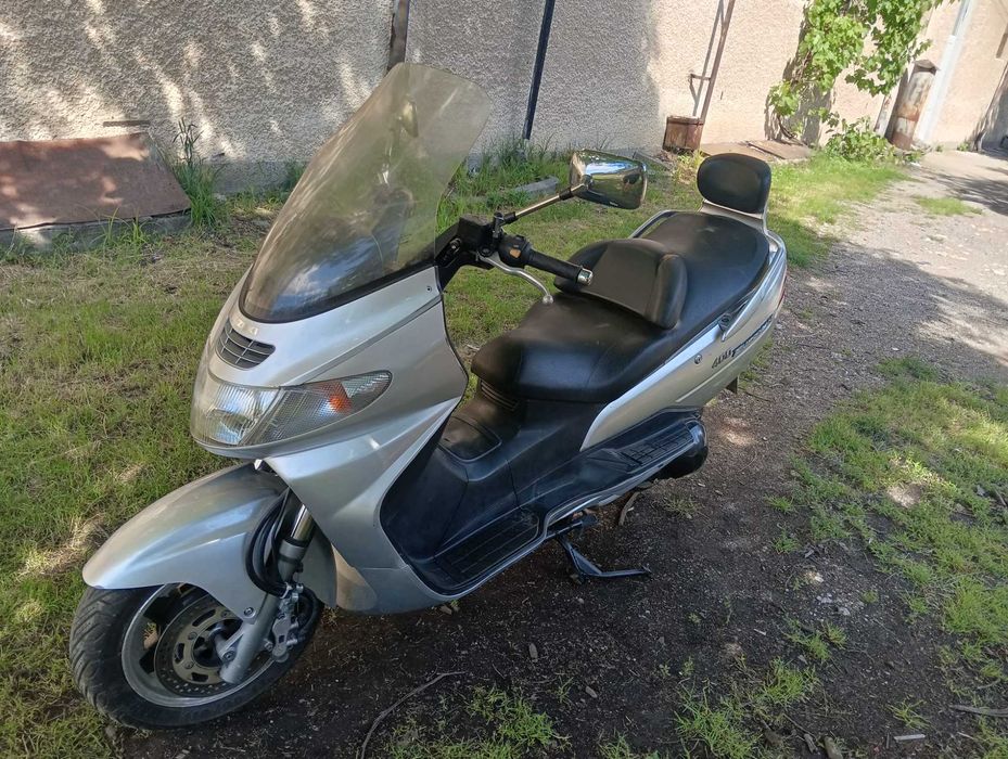 Suzuki Burgman 400