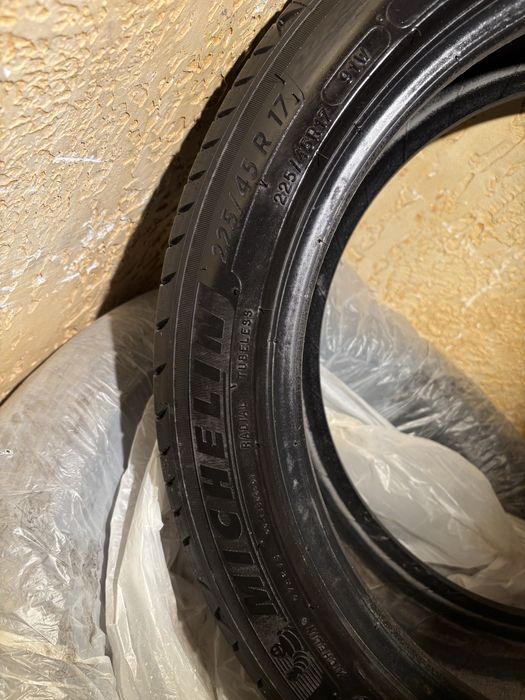Летние шины Michelin 225/45/17