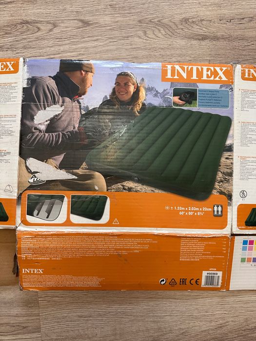 Надувной матрац INTEX