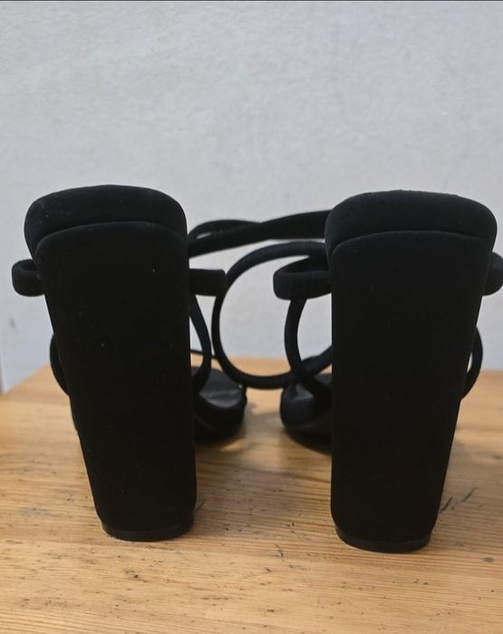 Нови. Дамски оригинални сандалки.  SIMMI LONDON