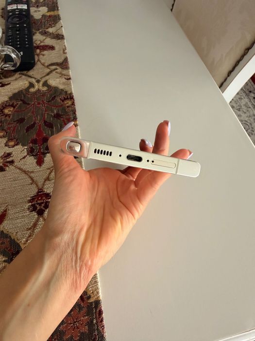 Samsung s23 ultra бял