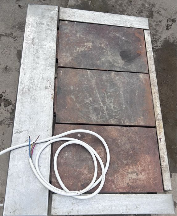 Pech sotiladi elektro pech 3talik 3fazali hali yengi ozgina ishlagan