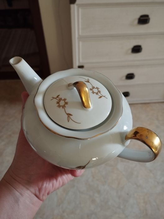 Сервиз фарфоровый.Б/у.