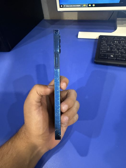 Продам iPhone 12 128 ГБ