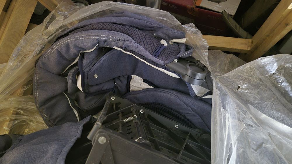 Детская коляска 3в1