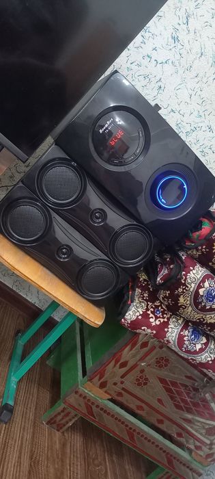 Продам сабвуфер JBL Boom box TK 6012