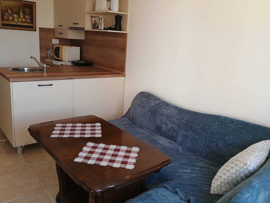 Уютен, компактен тристаен апартамент в центъра без такса поддръжка!