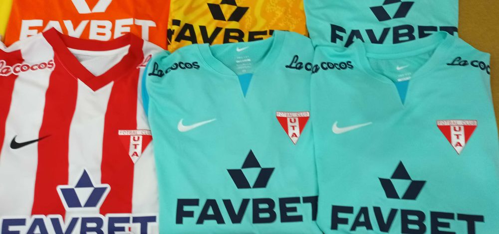 vand colectie de tricouri Super Liga cu UTA ARAD originale de joc sezonul 2025-2026