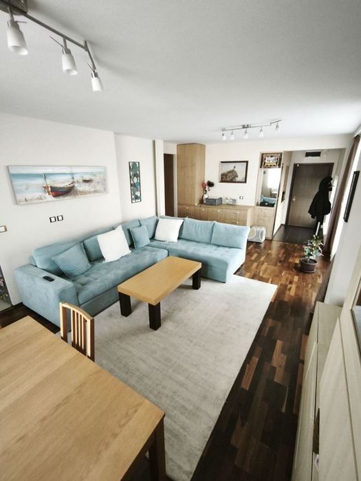 Тристаен апартамент в ж.к. Младост 2! До метростанция!