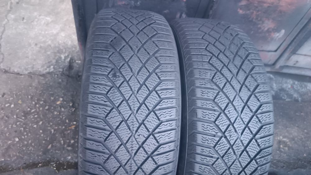 205/60/16 Continental