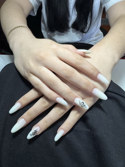 Мастер маникюра