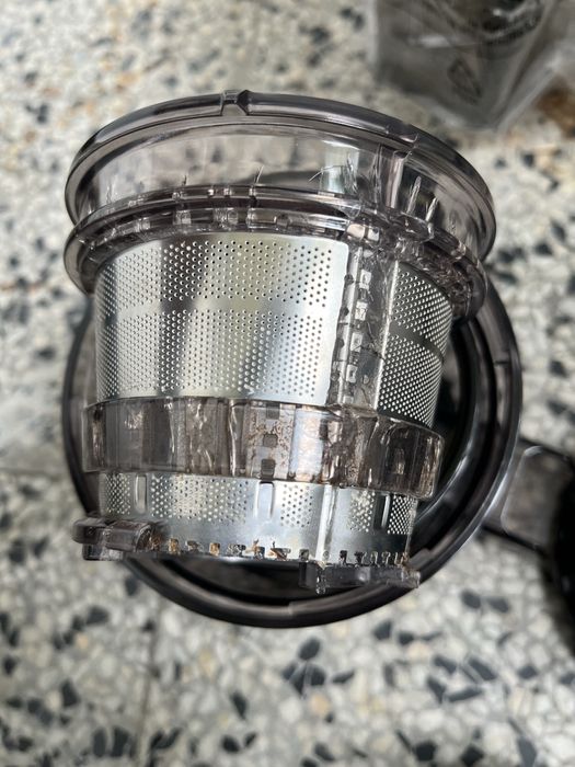 Бавна Сокоизстисквачка Imetec Succo Vivo Compact SJ700, 150W, Сок!