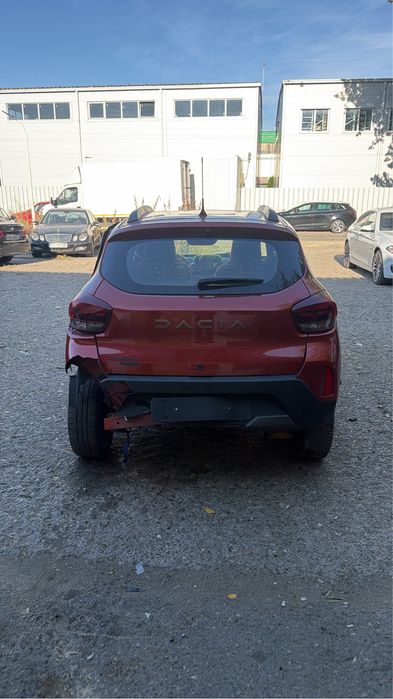 Vand Dacia Spring 2023, avariata !!!