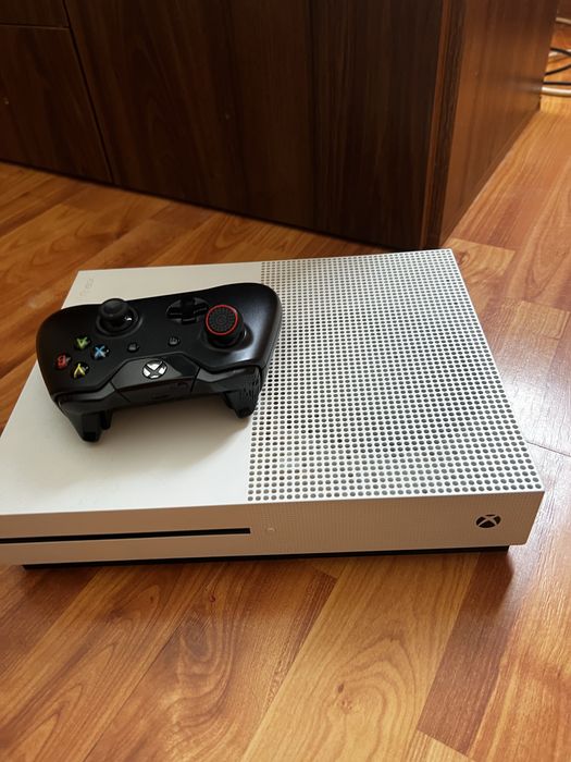 X box one s  1TB