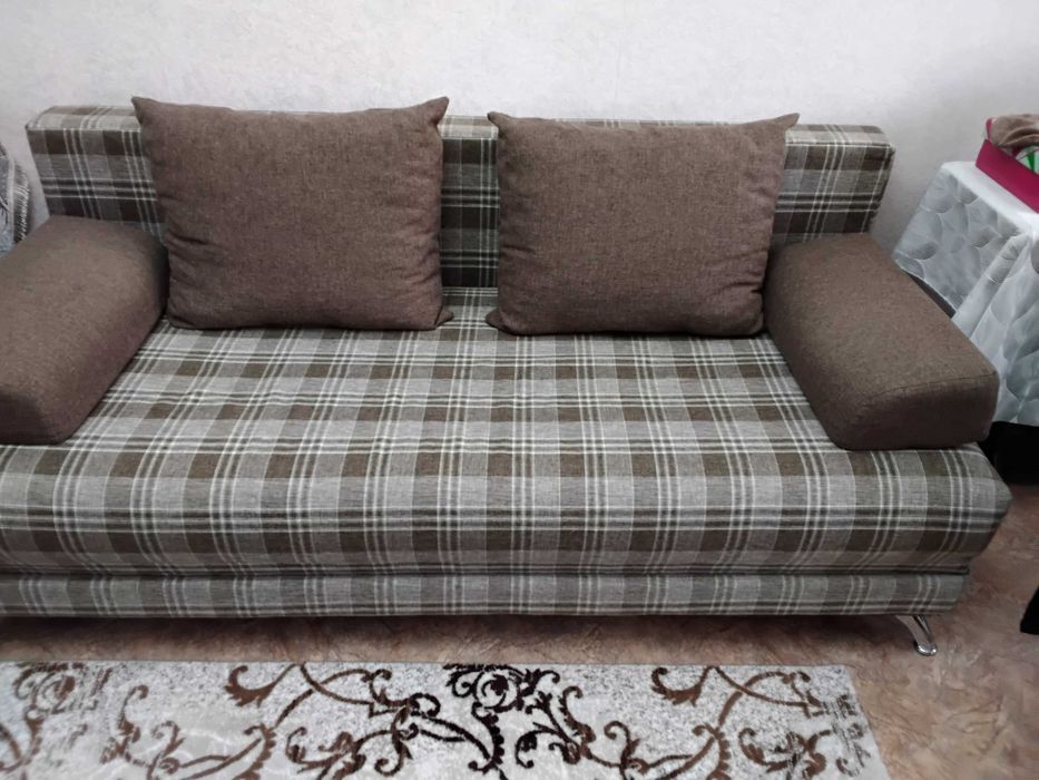 Продам диван в отличном состоянии