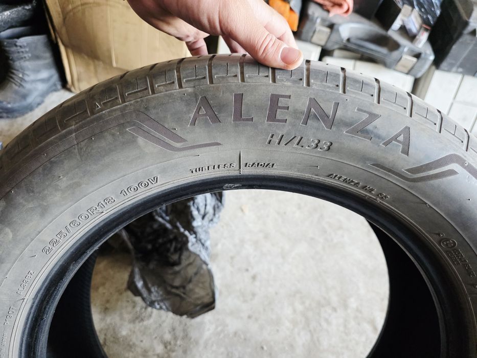 Резина Bridgestone 225/60/18