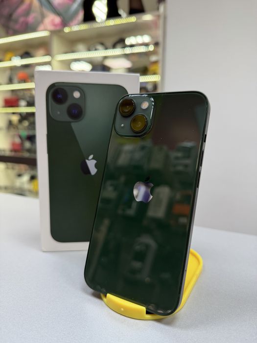 Продам Iphone 13.
