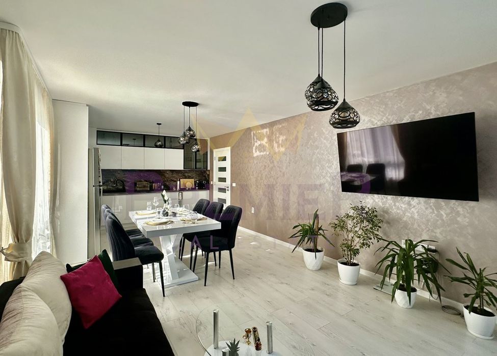 Дава се под наем Двустаен апартамент в Варна, Младост 1 - 65 кв.м за 612 € - Снимка #4