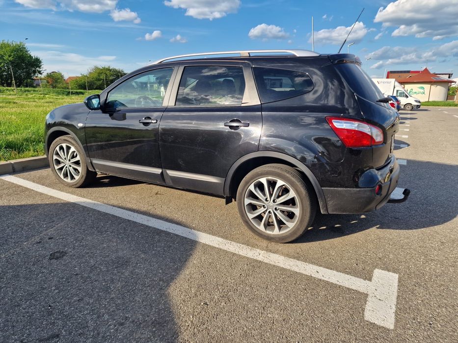 Nissan Qashqai+2 automat  4x4