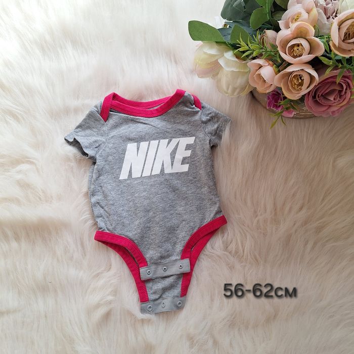 Детски и бебешки дрехи