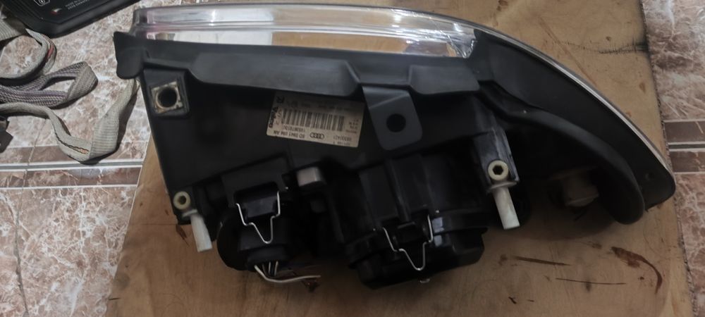 Фары Ауди А4 б5 оригинал.