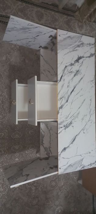 Поставка для Т.В