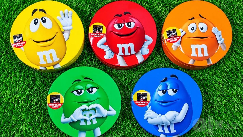 M&MS жестяная банка.